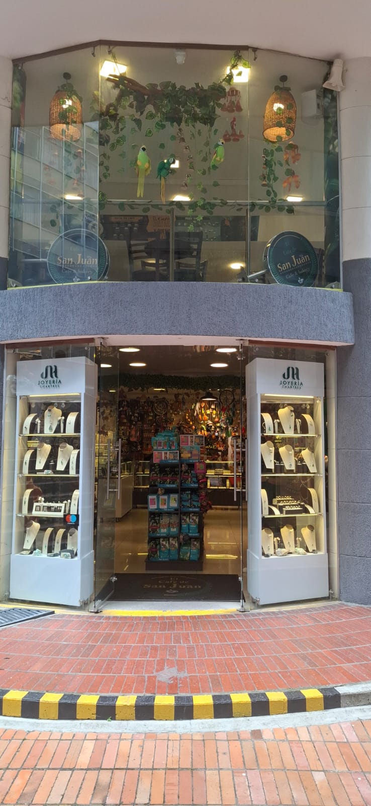 Interior de la Tienda